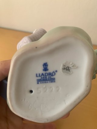 Figura Lladró Niña Cesta Flores Porcelana