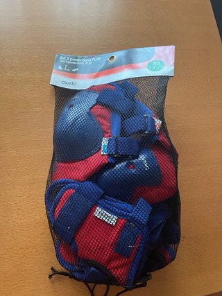 Patines en línea ajustables con pack protecciones