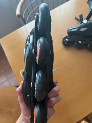 Patines en línea ajustables con pack protecciones