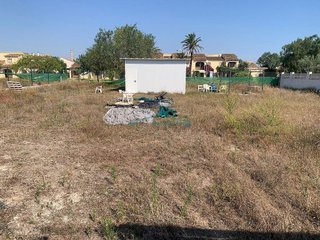 Terreno en venta en Oliva Nova en Oliva