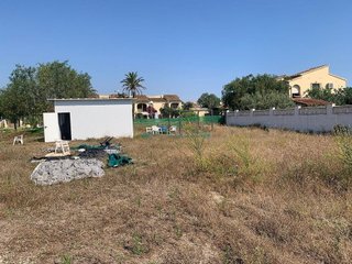 Terreno en venta en Oliva Nova en Oliva