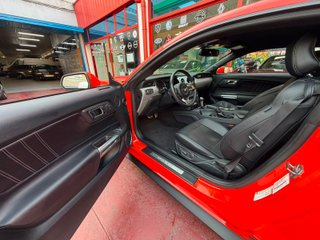 Ford Mustang Fastback 315cv
