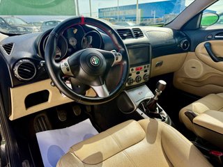 Alfa Romeo GT 2005