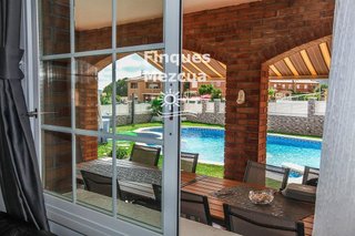 Chalet en venta en Berà Mar - El Francaset en Roda de Barà