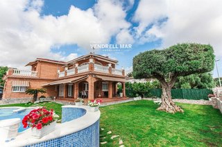 Chalet en venta en Berà Mar - El Francaset en Roda de Barà