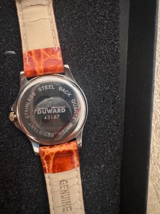 Reloj Duward Dorado y Marrón mujer