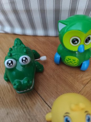 Lote 4 muñecos de cuerda