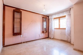 Chalet en venta en Ruiseñores en Zaragoza