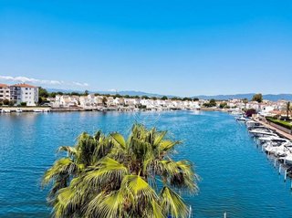 Piso en venta en Empuriabrava en Castelló d´Empúries