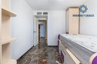Piso en venta en Bola de Oro - Serrallo en Granada