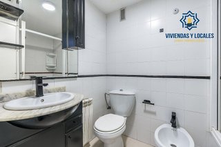 Piso en venta en Bola de Oro - Serrallo en Granada