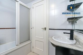 Piso en venta en Bola de Oro - Serrallo en Granada