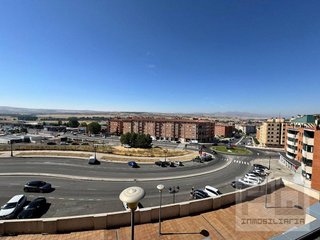 Piso en venta en Universidad en Ávila