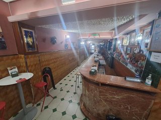 Local comercial en venta en San Ildefonso - Catedral en Jaén