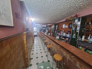 Local comercial en venta en San Ildefonso - Catedral en Jaén