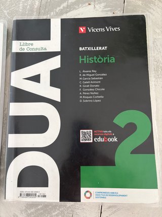 Història, 2 Batxillerat, Dos llibres