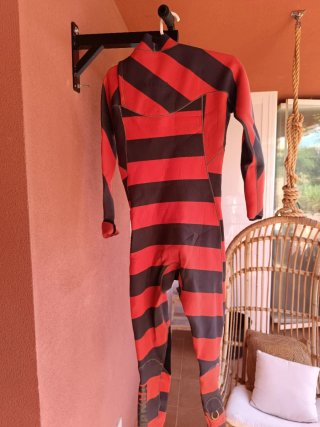 Traje de neopreno Yanga Prison Bound 2mm talla ML