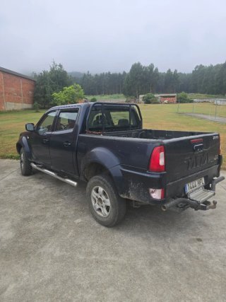 Tata Xenon 2011