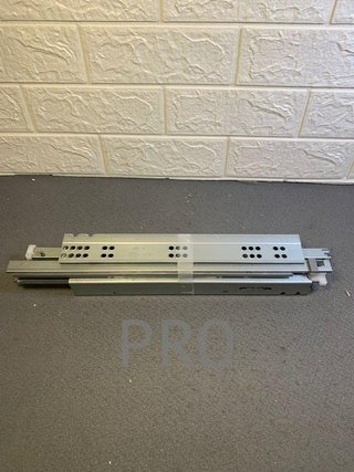Set di 2 guide scorrevoli Mod.45 in acciaio zincato Amig