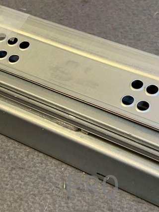 Set di 2 guide scorrevoli Mod.45 in acciaio zincato Amig