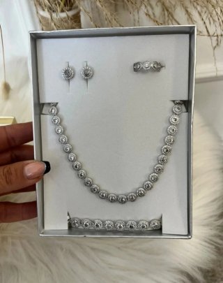 Conjunto Swarovski: Collar, Pulsera, Pendientes y
