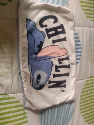 Cojín Stitch Chillin