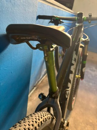 Bicicleta Giant MTB Composite Technology