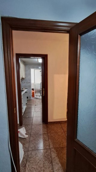 Puerta madera y cristal