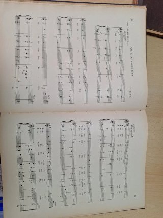Libros de partituras históricos