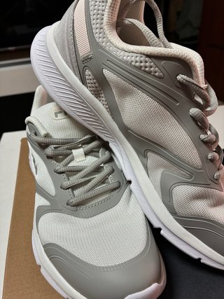 Zapatillas Fila Mujer Gris y Blanco