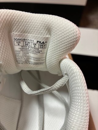 Zapatillas Fila Mujer Gris y Blanco