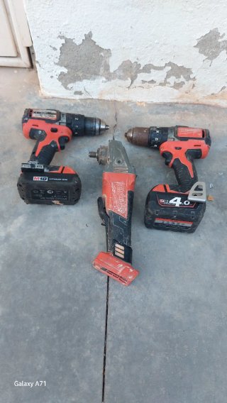 2 Taladros y Radial Milwaukee M18 sin probar
