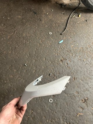 Moldura Faro Suzuki Burgman 400 2018
