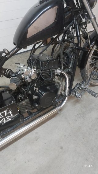 Moto Leonart Bobber 125cc Negra
