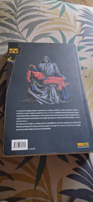 Vida y muerte del Capitán Marvel
