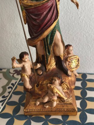 Figura Arcángel san Rafael