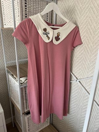 Vestido rosa estilo retro
