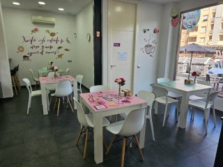 Traspaso heladería, cafetería, pastelería.