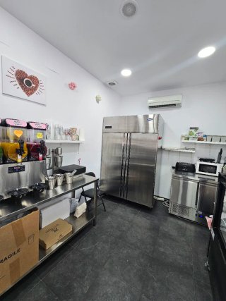 Traspaso heladería, cafetería, pastelería.