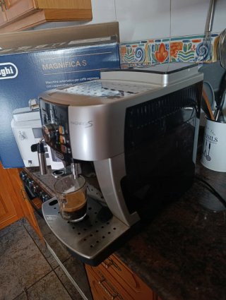 Cafetera DeLonghi Magnífica S
