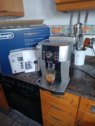 Cafetera DeLonghi Magnífica S