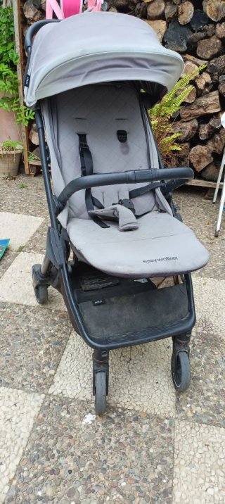 Carro de bebé Easywalker gris Modelo Jackey