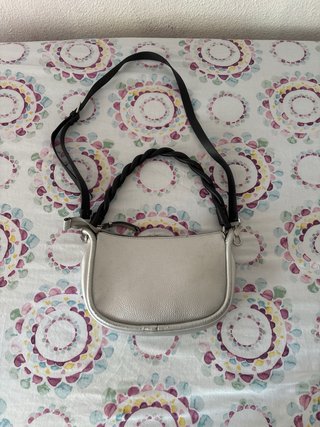 Bolso plateado Parfois