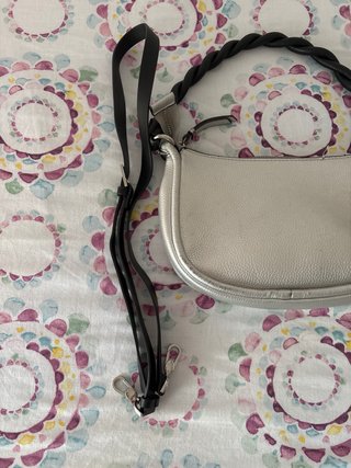 Bolso plateado Parfois