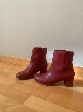 Botines Camper rojos