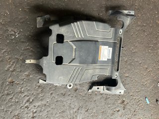 Suzuki Burgman 400 2018 Suelo Cofre