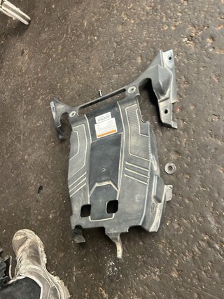 Suzuki Burgman 400 2018 Suelo Cofre