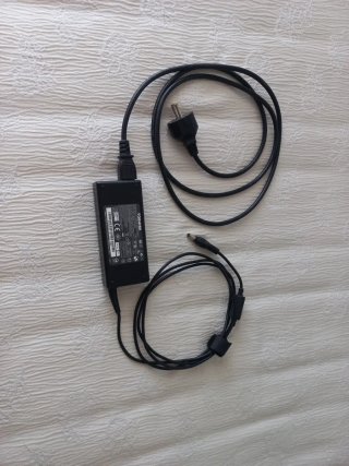 Cargador Toshiba Portátil