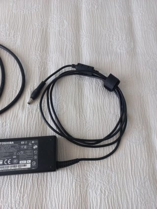 Cargador Toshiba Portátil