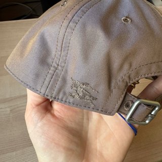 Cappello Burberry Unisex marrone Nuovo